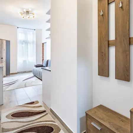 And Homey With Good Transport Link Apartament Budapesta
