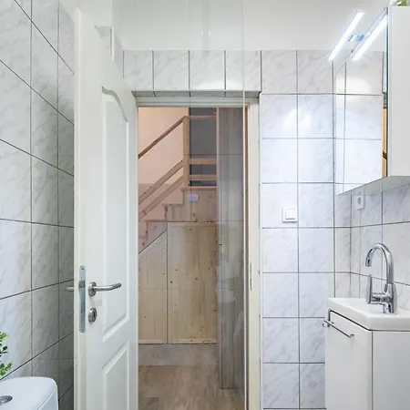 Apartamento And Homey With Good Transport Link Budapest